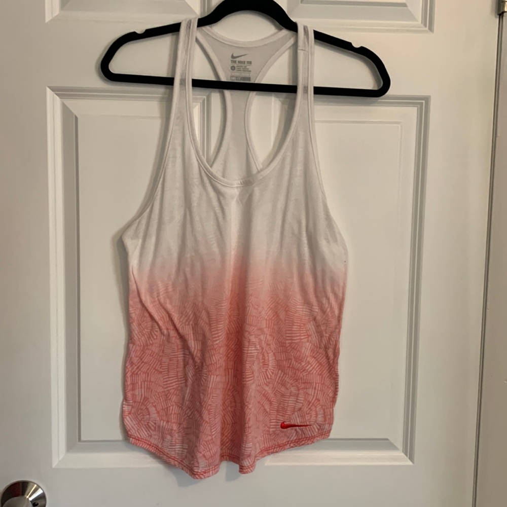 Nike Sz L Athletic Cut Dry Fit Racerback Tank Wht w/red geometric faded pattern